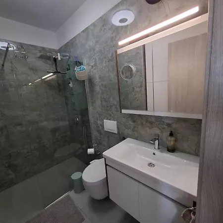 Sea View Apartment, Olea * Dhermi
