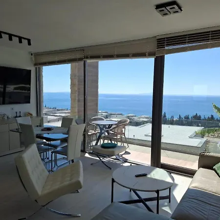 Sea View Apartment, Olea Dhermi