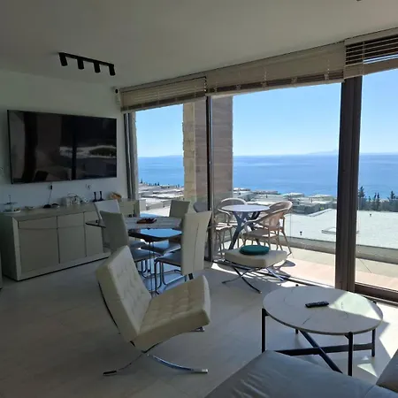 Sea View Apartment, Olea Dhermi
